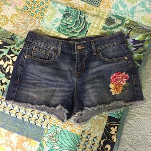 Old Navy Jeans w/ Embroidered Flowers